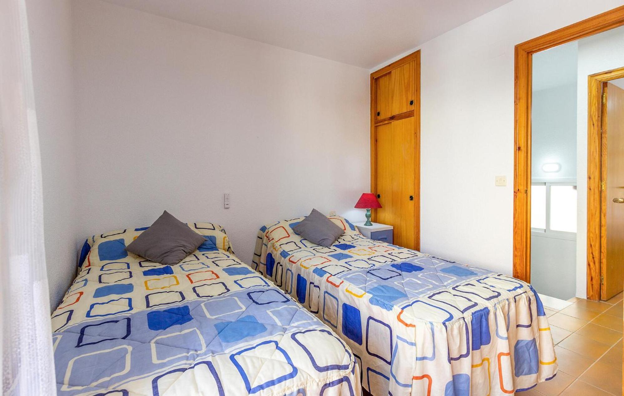 2 Bedroom Awesome Home In サンタ・ポラ エクステリア 写真
